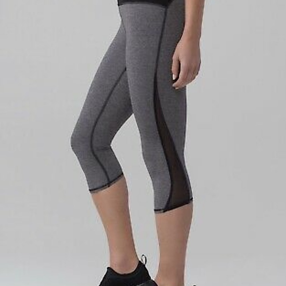 Lululemon Train Times Crop 17”